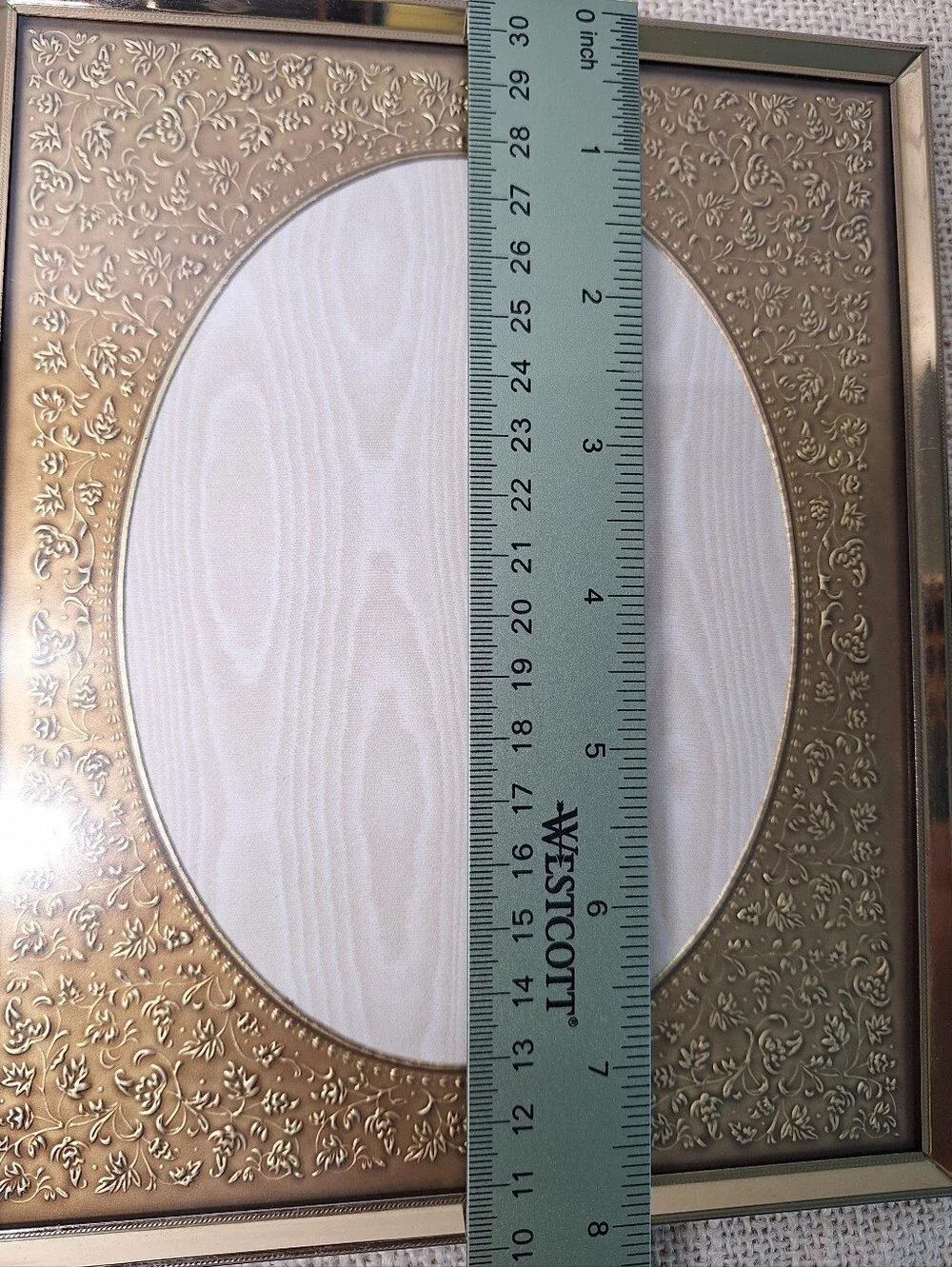 Vintage Brass/gold Tone Picture Frame With Metallic Embossed Oval Insert. 6.5x8